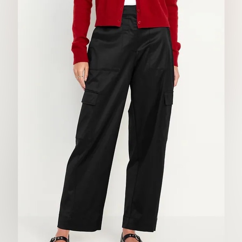 Old Navy Women 4 Black Extra High Waisted Satin Cargo Barrel Wide-Leg Pants